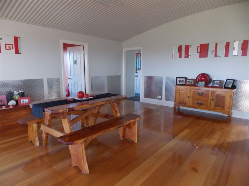 107 White Hills Road, Penguin TAS 7316