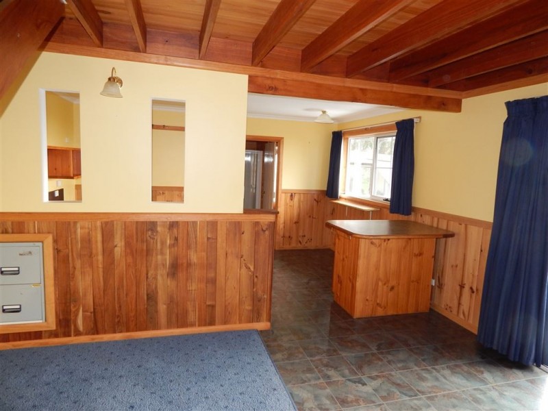 1A Main Road, Penguin TAS 7316