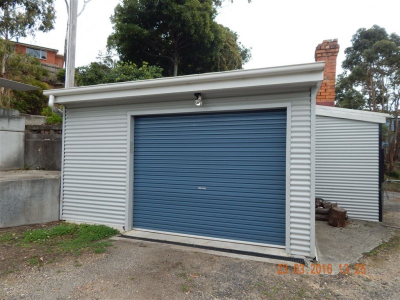 1A Main Road, Penguin TAS 7316