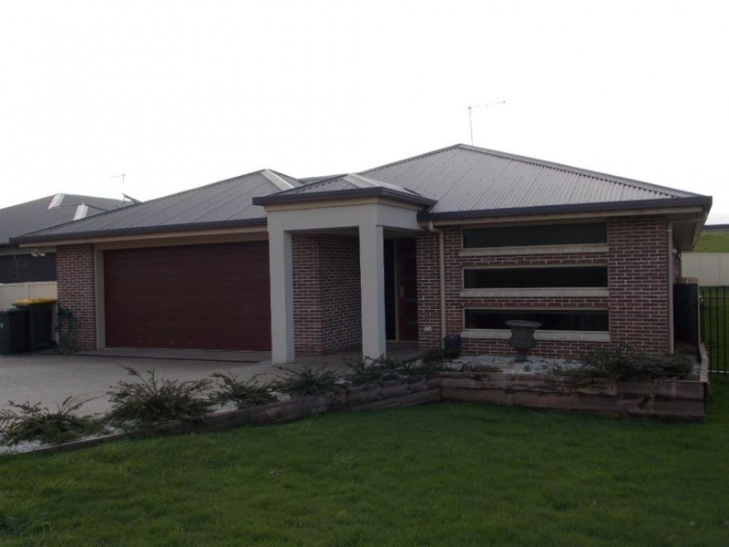15 Hales Street, Penguin TAS 7316