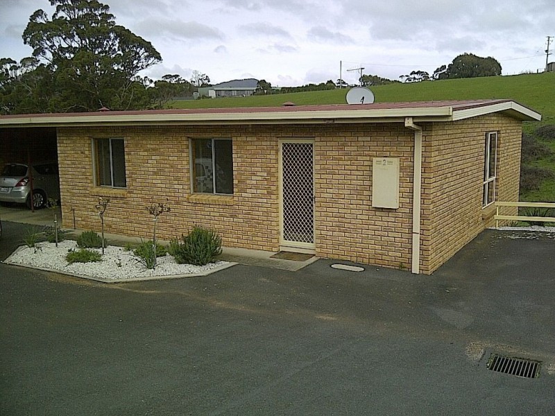 2/16 Warreen Drive, Penguin TAS 7316