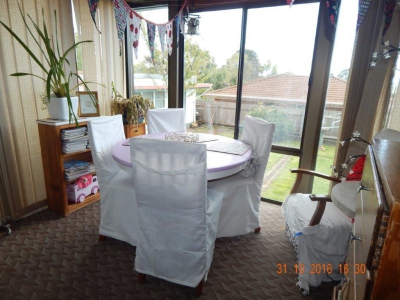 11 King Edward Street, Penguin TAS 7316