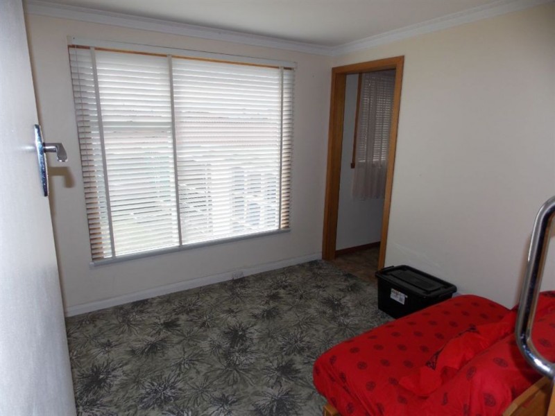 11 King Edward Street, Penguin TAS 7316