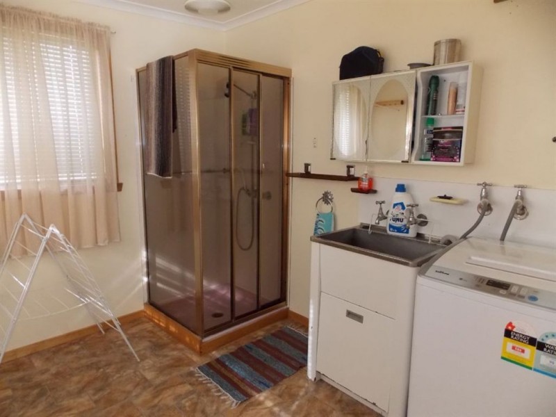 11 King Edward Street, Penguin TAS 7316