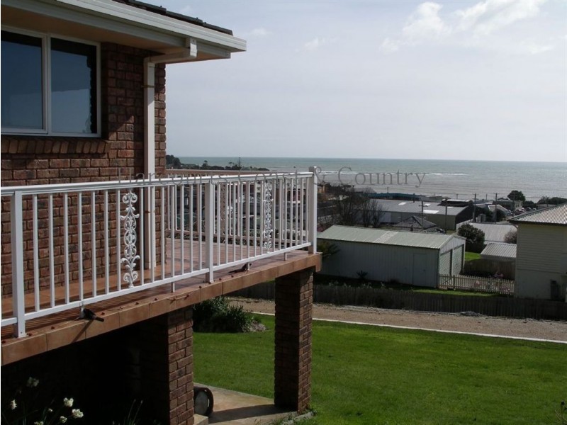 12 Kentish Street, Penguin TAS 7316