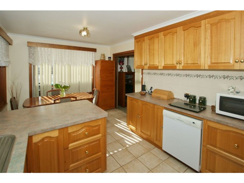 1 Hampson Street, Penguin TAS 7316