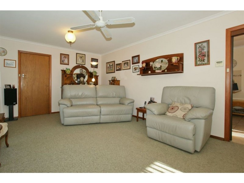 1 Hampson Street, Penguin TAS 7316