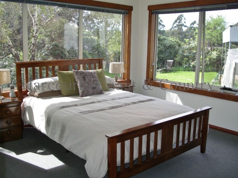 00 00, Somerset TAS 7322