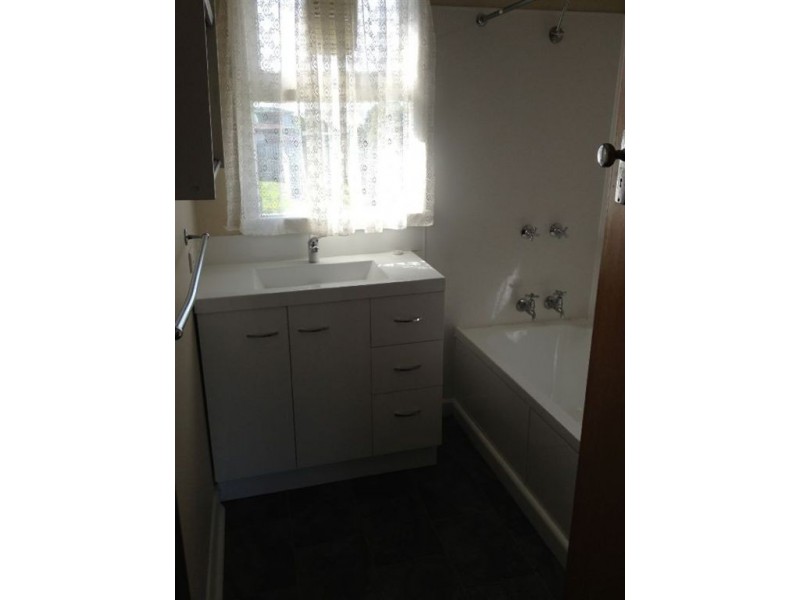 8 Fielding Street, Penguin TAS 7316