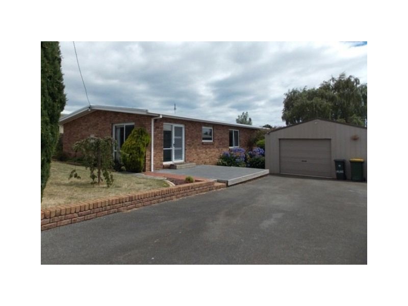2 Fielding Street, Penguin TAS 7316