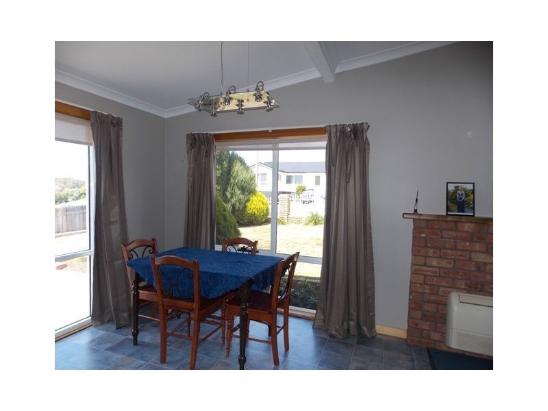 2 Fielding Street, Penguin TAS 7316