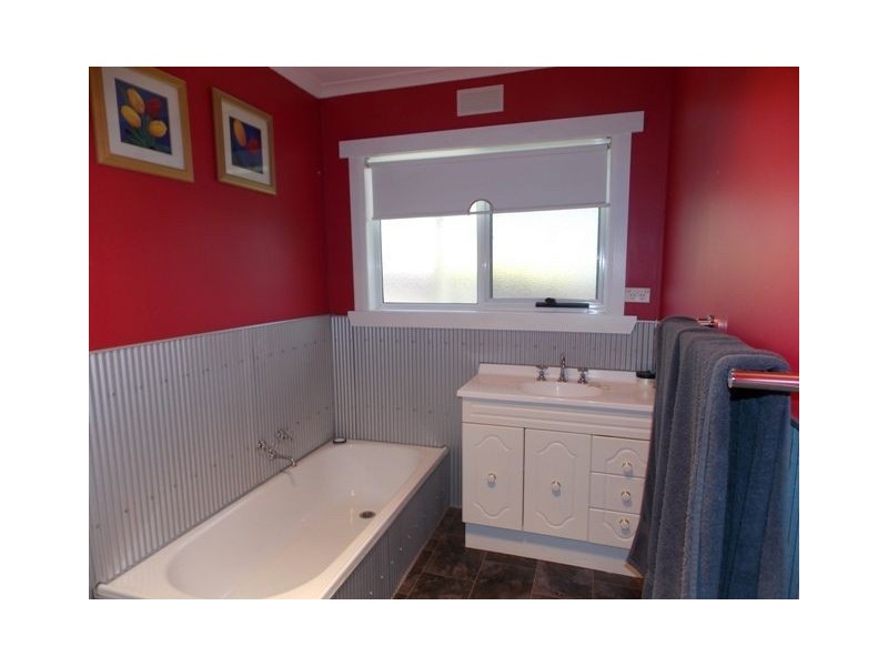 2 Fielding Street, Penguin TAS 7316