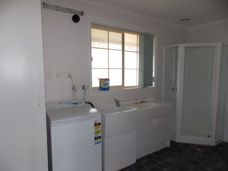 200 Main Road, Penguin TAS 7316