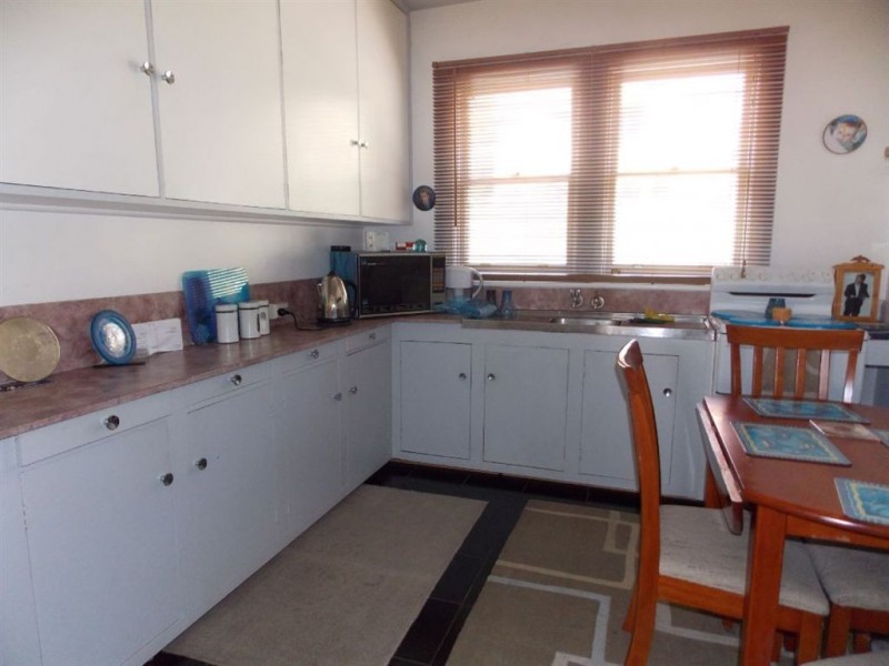 6 Cann Street, Penguin TAS 7316