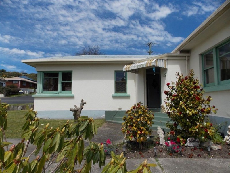 6 Cann Street, Penguin TAS 7316