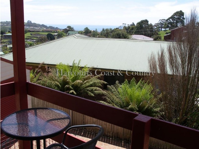 11 Sunset Lane, Penguin TAS 7316