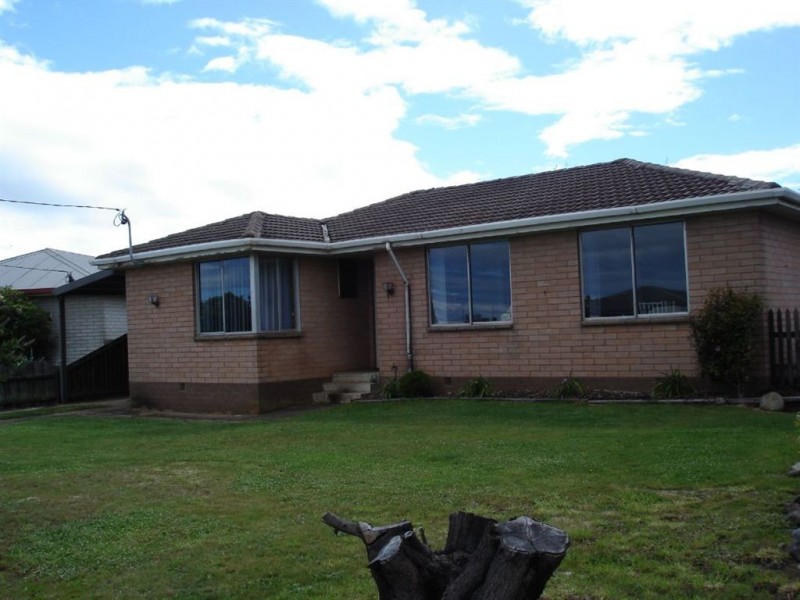 17 Yaxley Street, Penguin TAS 7316