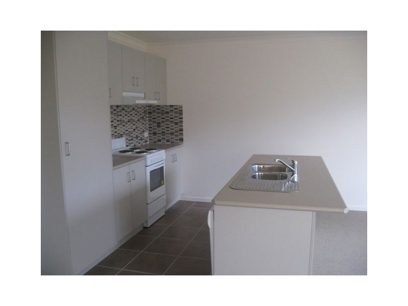 16 Berkshire Parade, Penguin TAS 7316