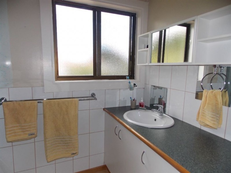 12 Arnold Street, Penguin TAS 7316