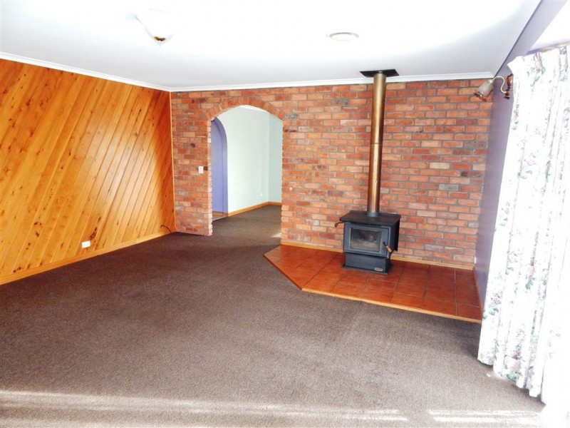 5 Adina Court, Penguin TAS 7316