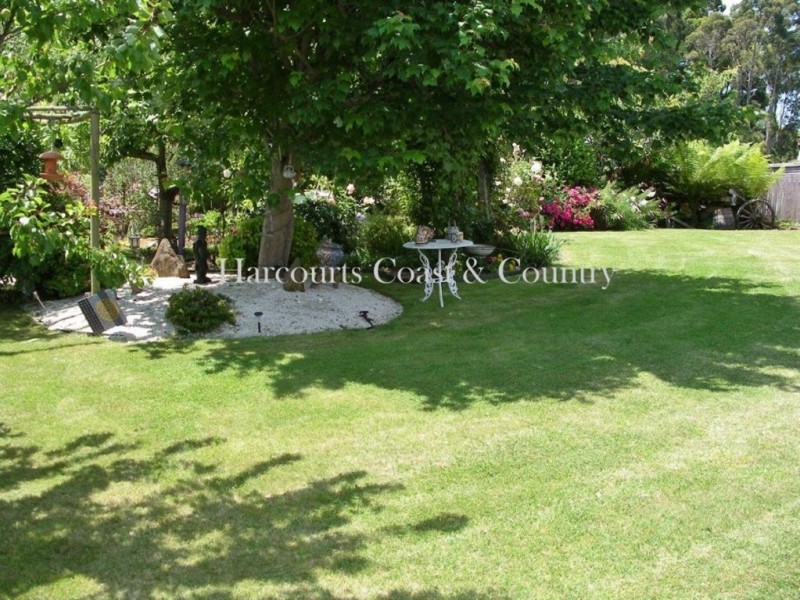 15 Olympic Court, Penguin TAS 7316