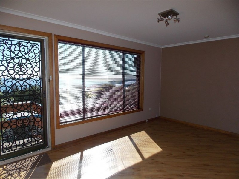 12C Kelvin Street, Penguin TAS 7316