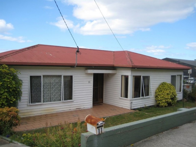 11 King Edward Street, Penguin TAS 7316