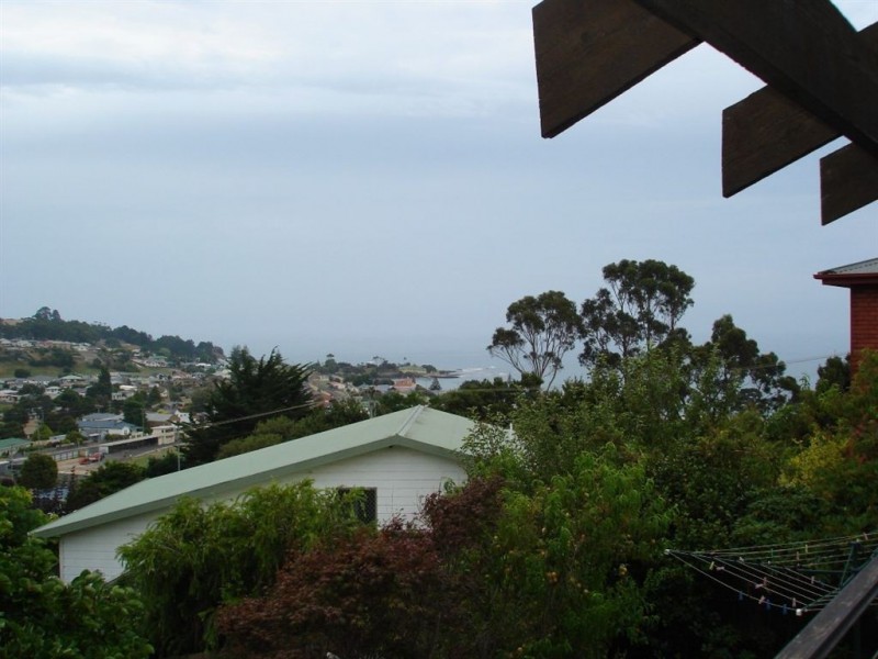 1 Lyndhurst Court, Penguin TAS 7316