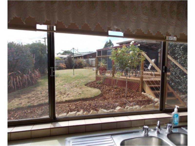 17 Commonwealth Court, Penguin TAS 7316
