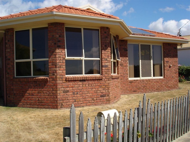 132 Main Road, Penguin TAS 7316