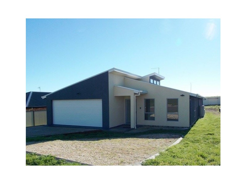 25 Hales Street, Penguin TAS 7316