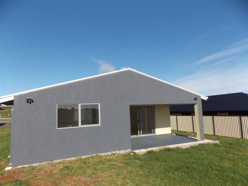 25 Hales Street, Penguin TAS 7316