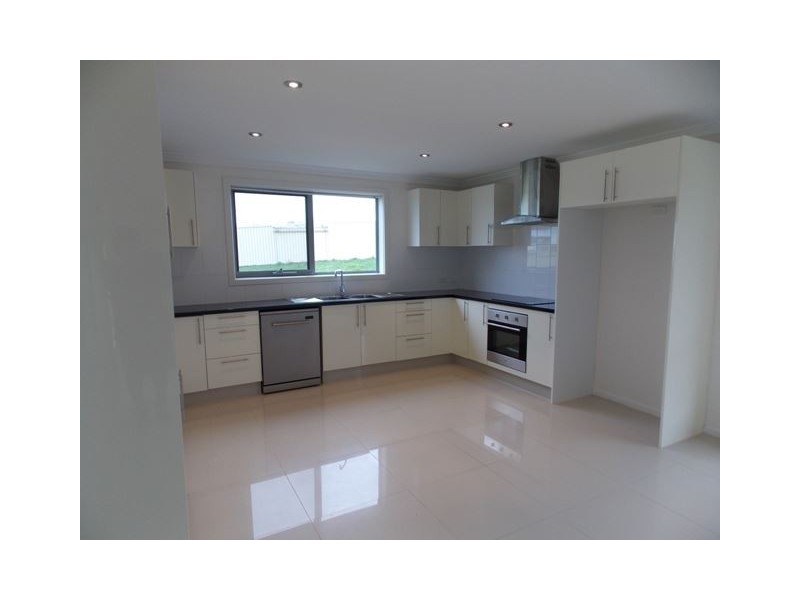 25 Hales Street, Penguin TAS 7316