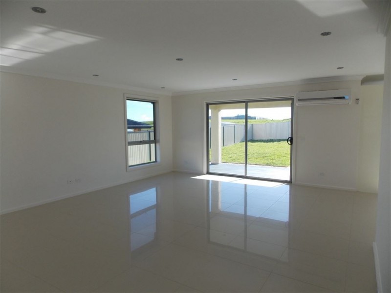 25 Hales Street, Penguin TAS 7316