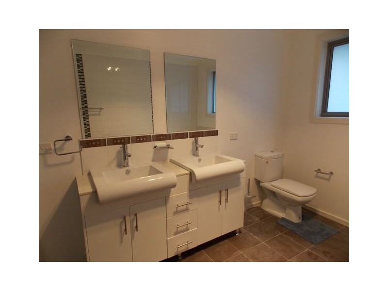 25 Hales Street, Penguin TAS 7316