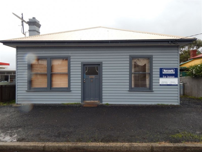 111 Main Road, Penguin TAS 7316
