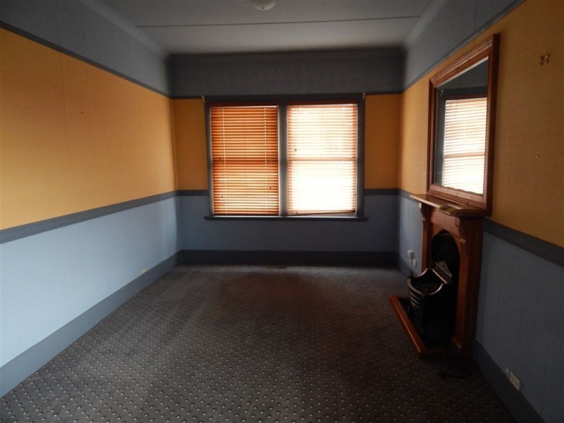 111 Main Road, Penguin TAS 7316