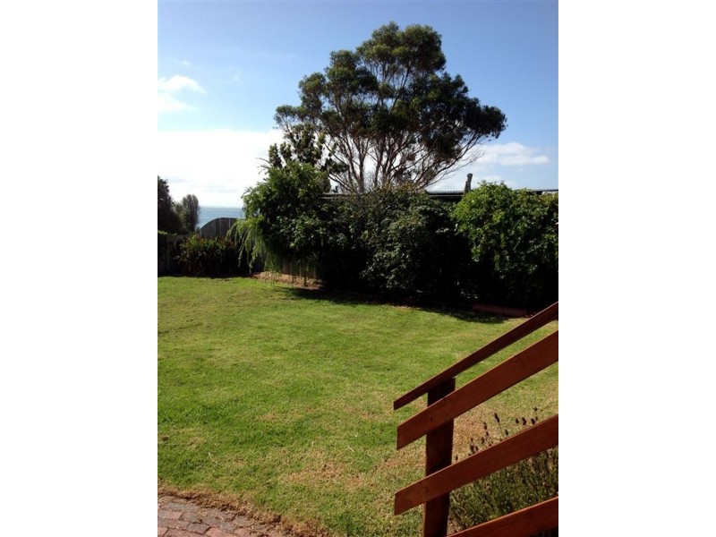 111 Main Road, Penguin TAS 7316