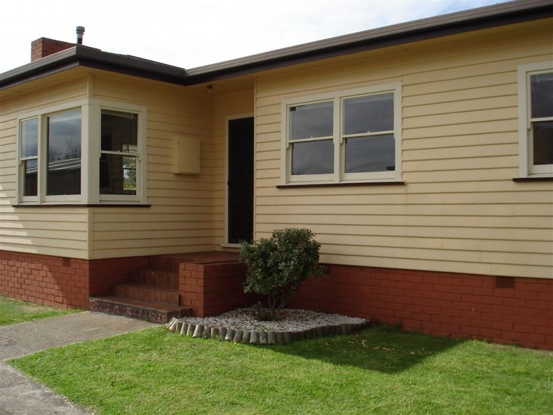1 Elizabeth Street, Penguin TAS 7316