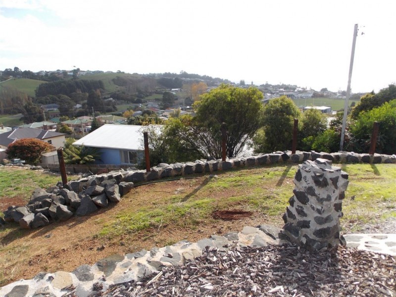 13 Quinn Street, Penguin TAS 7316