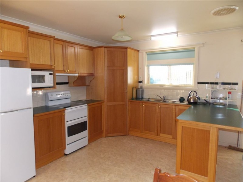 34 Seabreeze Ave, Sulphur Creek TAS 7316