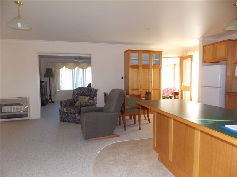 34 Seabreeze Ave, Sulphur Creek TAS 7316
