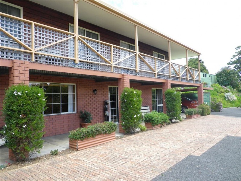59 Deviation Road, Penguin TAS 7316