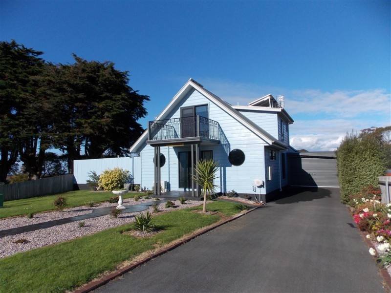 3 Kyema Street, Penguin TAS 7316