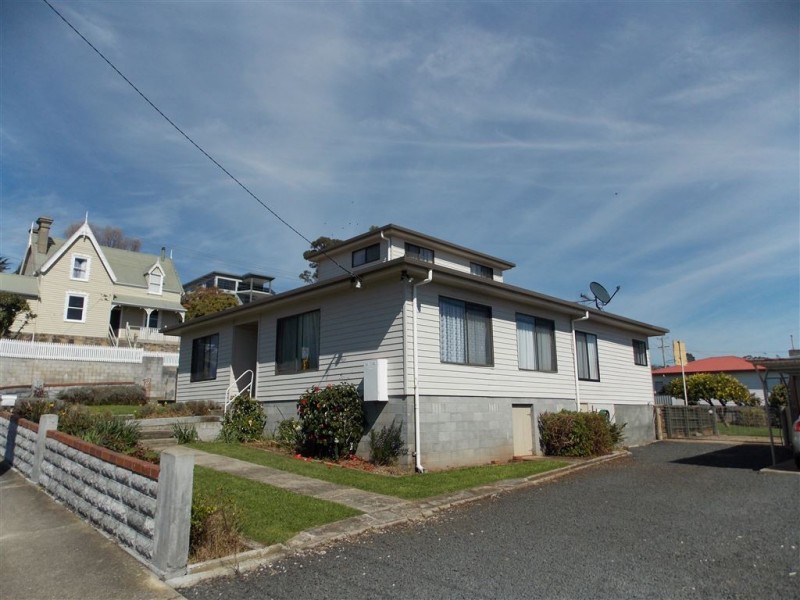 12 Arnold Street, Penguin TAS 7316