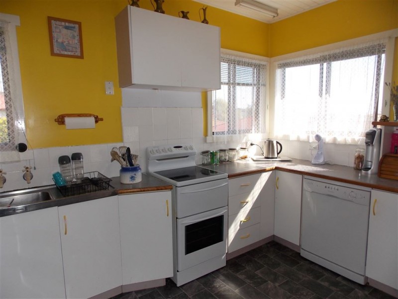 12 Arnold Street, Penguin TAS 7316