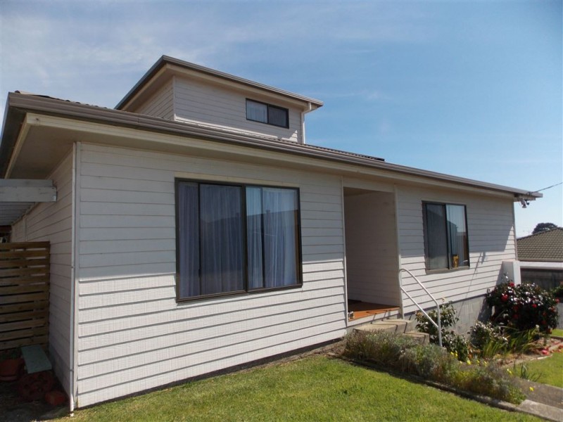 12 Arnold Street, Penguin TAS 7316