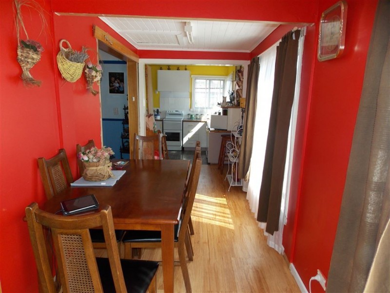 12 Arnold Street, Penguin TAS 7316