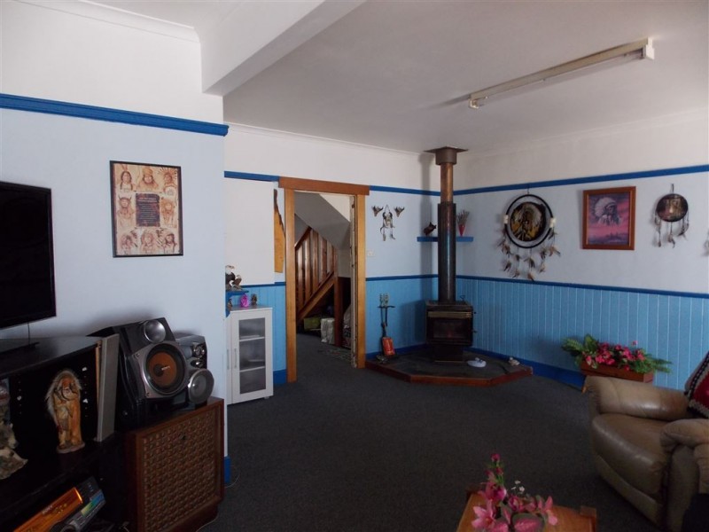12 Arnold Street, Penguin TAS 7316