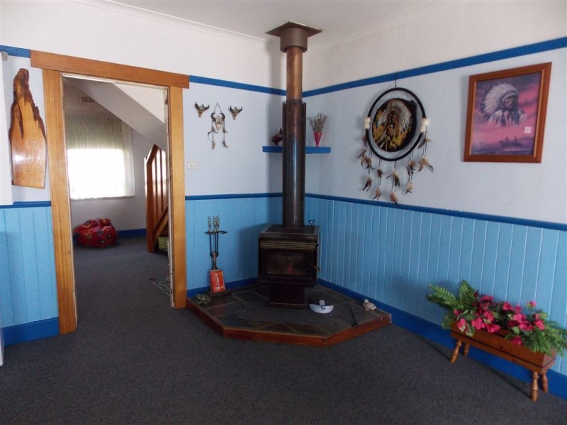 12 Arnold Street, Penguin TAS 7316